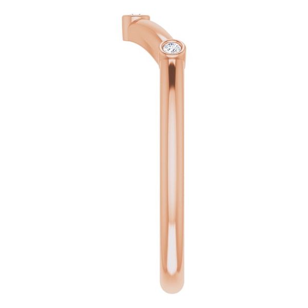 Stackable V Ring