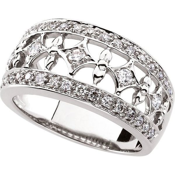 Accented Ring