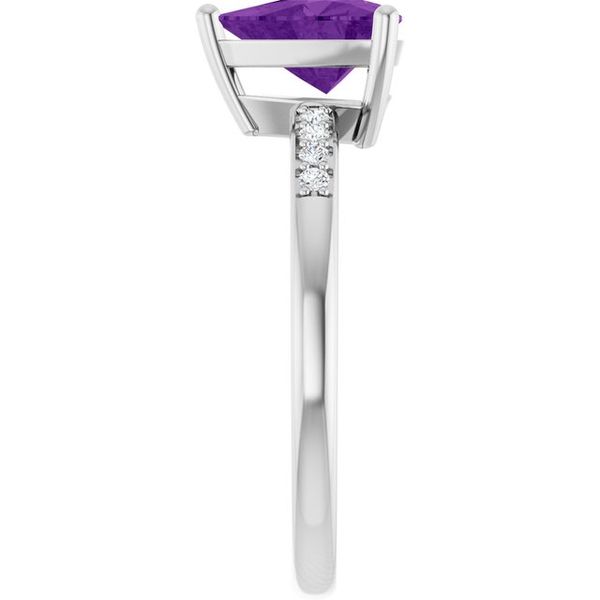 Accented Ring
